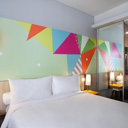 Ibis Styles Jakarta Sunter Esterno foto