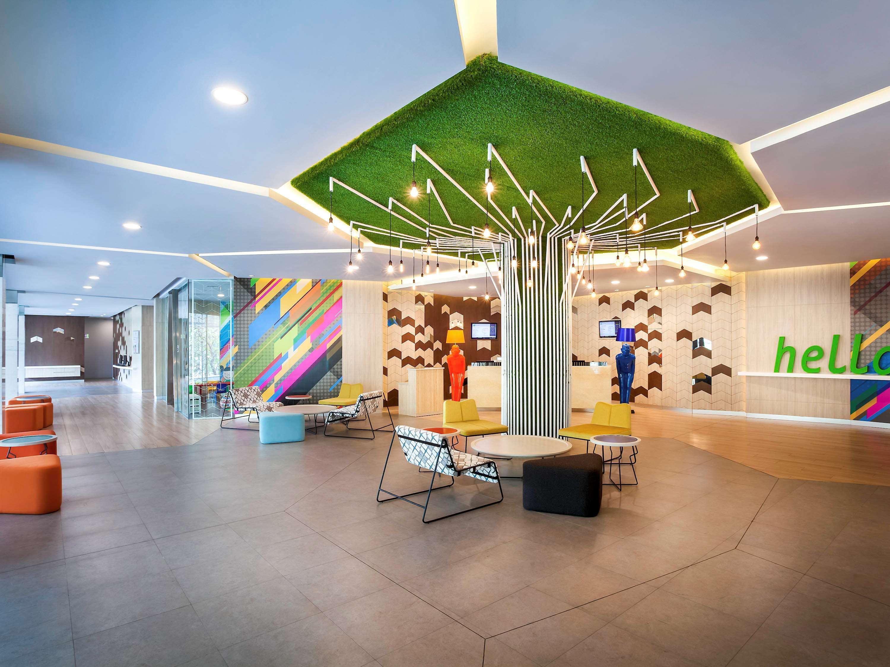 Ibis Styles Jakarta Sunter Esterno foto